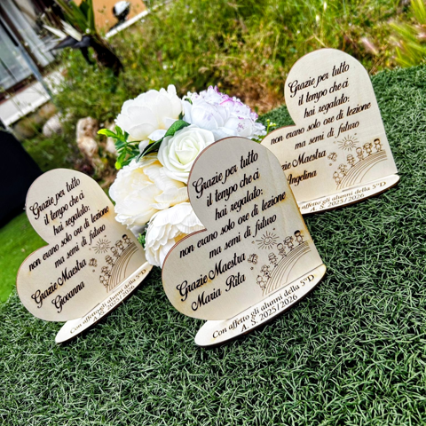 ❤️ Decorazione cuore in legno per maestra ✨